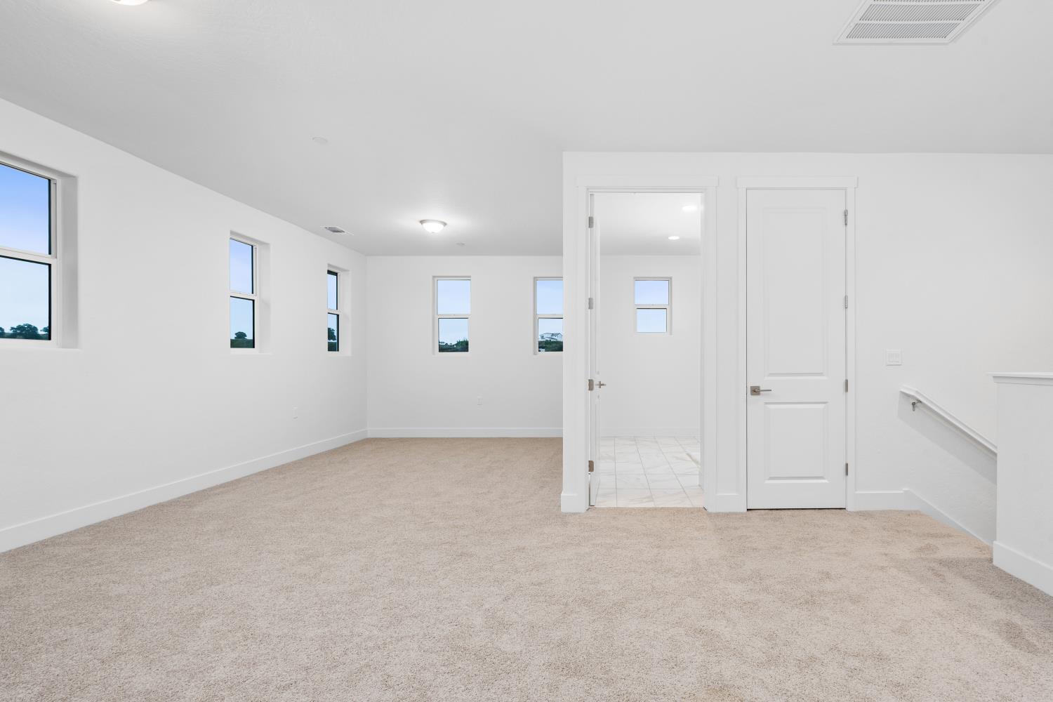7945 Sierra Ct, Friant, CA 93626