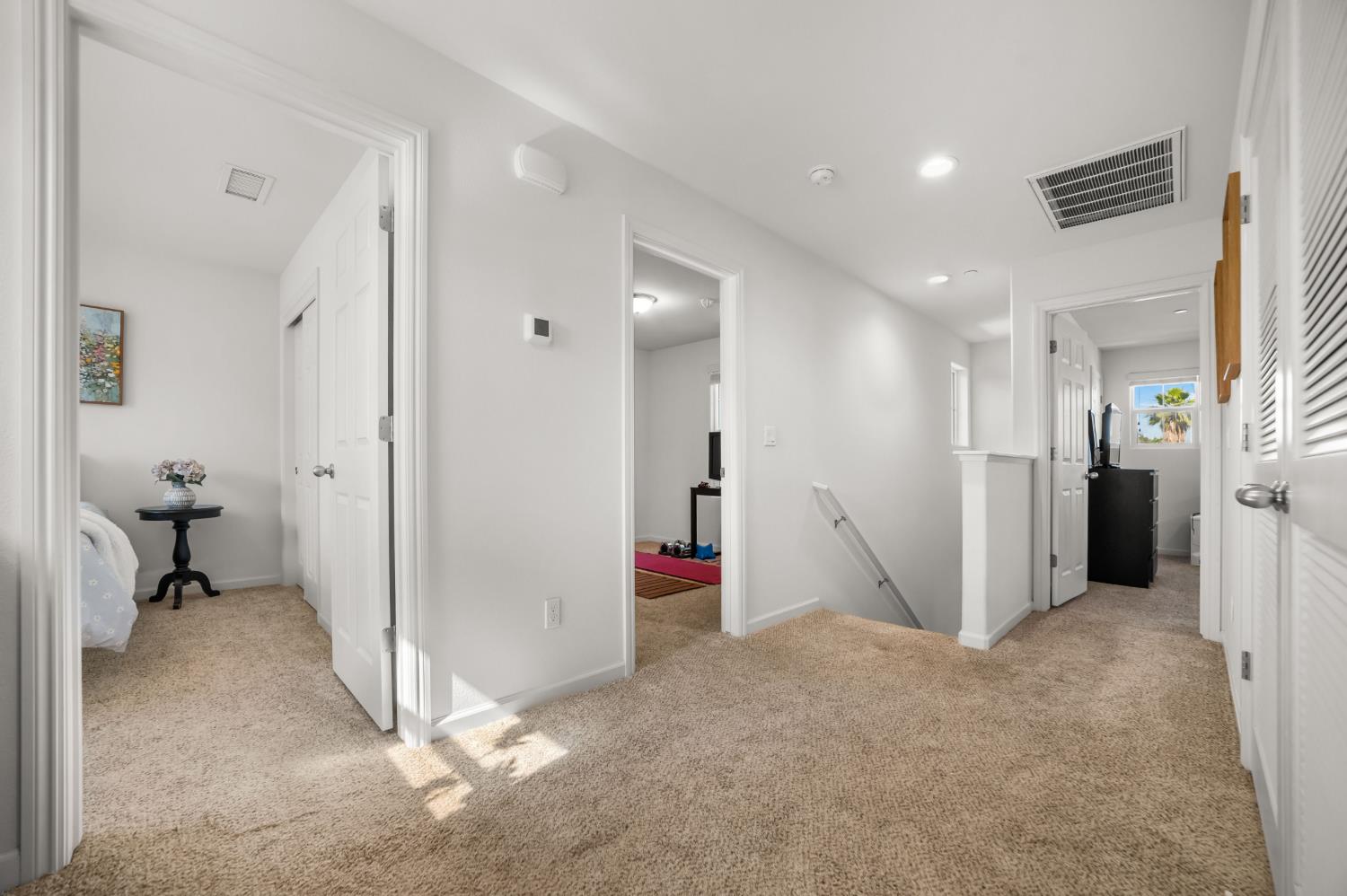 1532 Joy Dr, Clovis, CA 93619