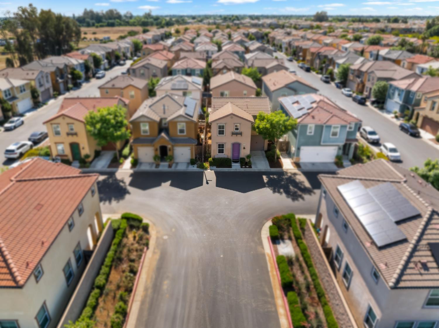 1532 Joy Dr, Clovis, CA 93619