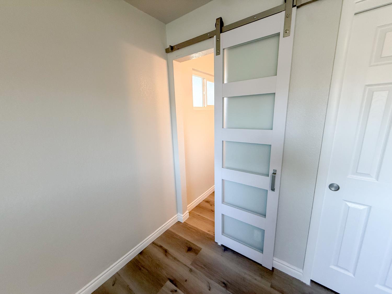 2325 E Hampton Way, Fresno, CA 93726