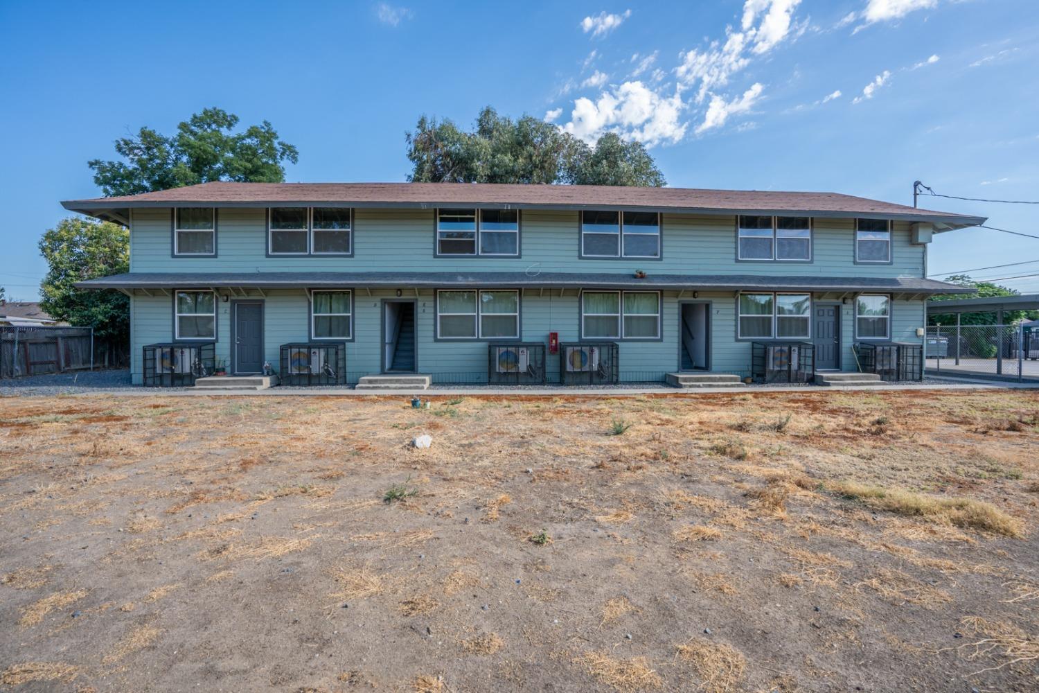 2567 S Rowell Ave, Fresno, CA 93725