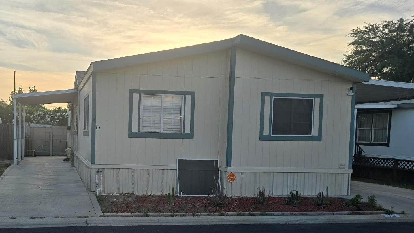 2575 S Willow Ave #13, Fresno, CA 93725