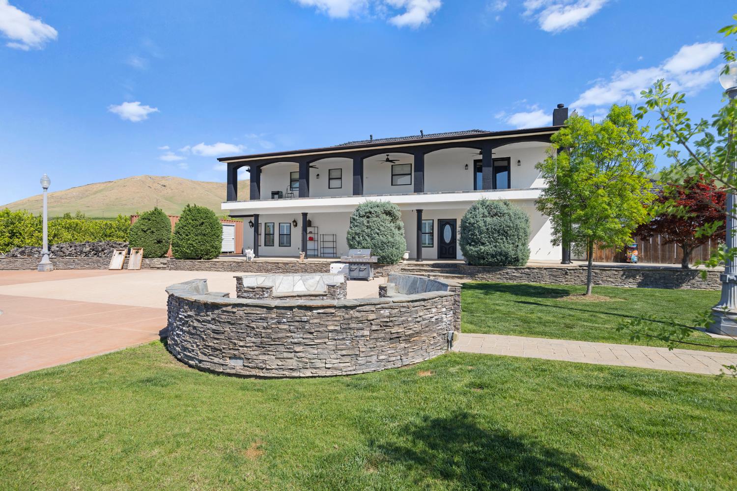 21031 Road 256, Strathmore, CA 93267