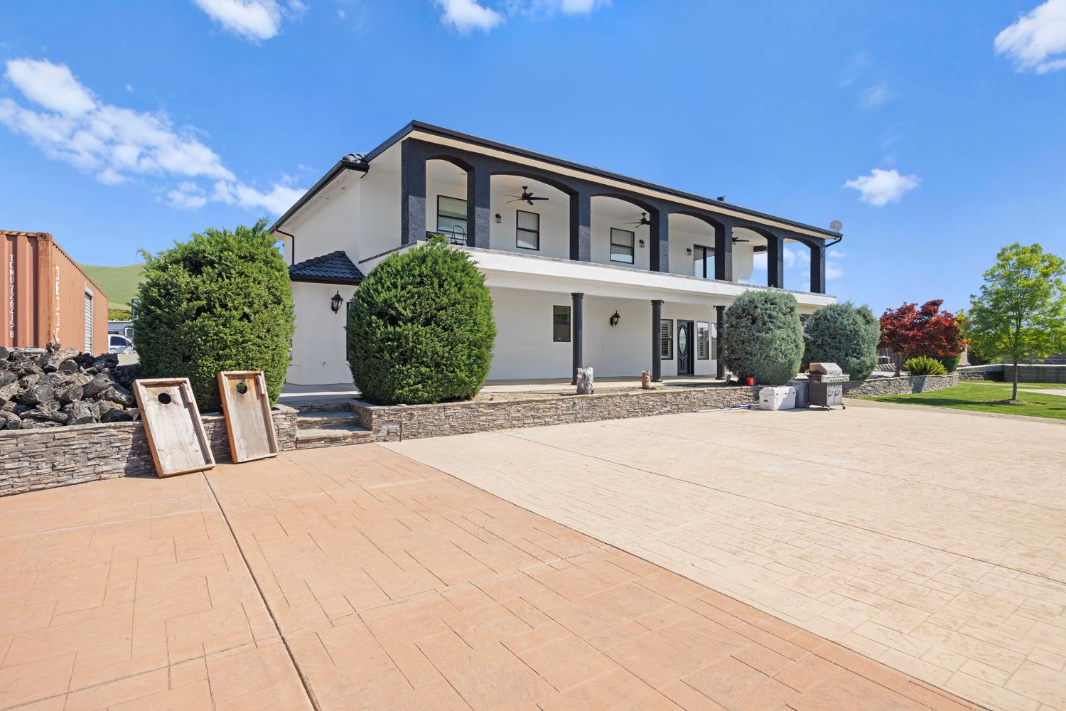 21031 Road 256, Strathmore, CA 93267