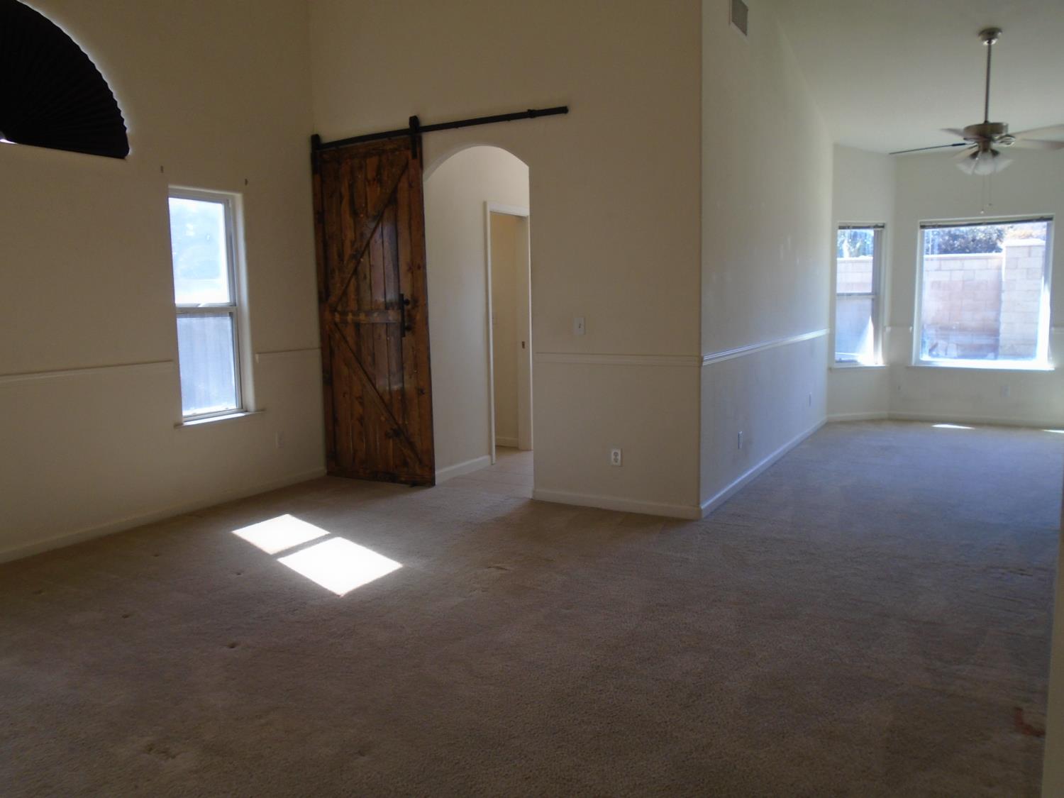 2288 N Arbor Ave, Hanford, CA 93230