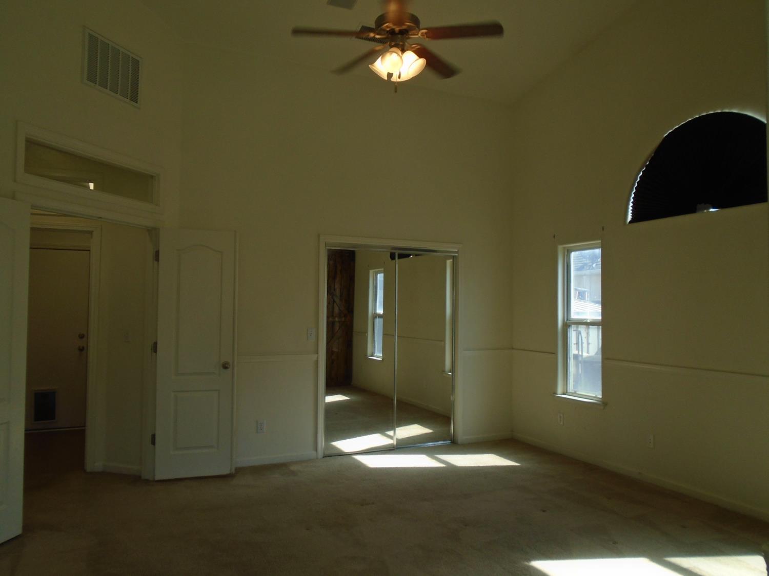 2288 N Arbor Ave, Hanford, CA 93230
