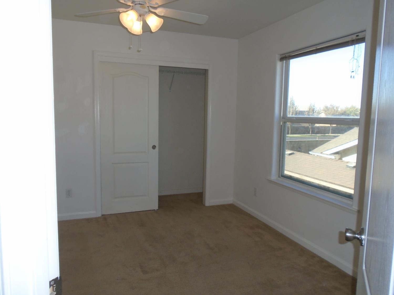 2288 N Arbor Ave, Hanford, CA 93230