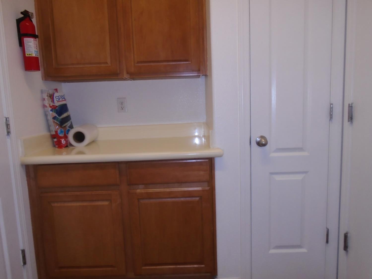 2288 N Arbor Ave, Hanford, CA 93230