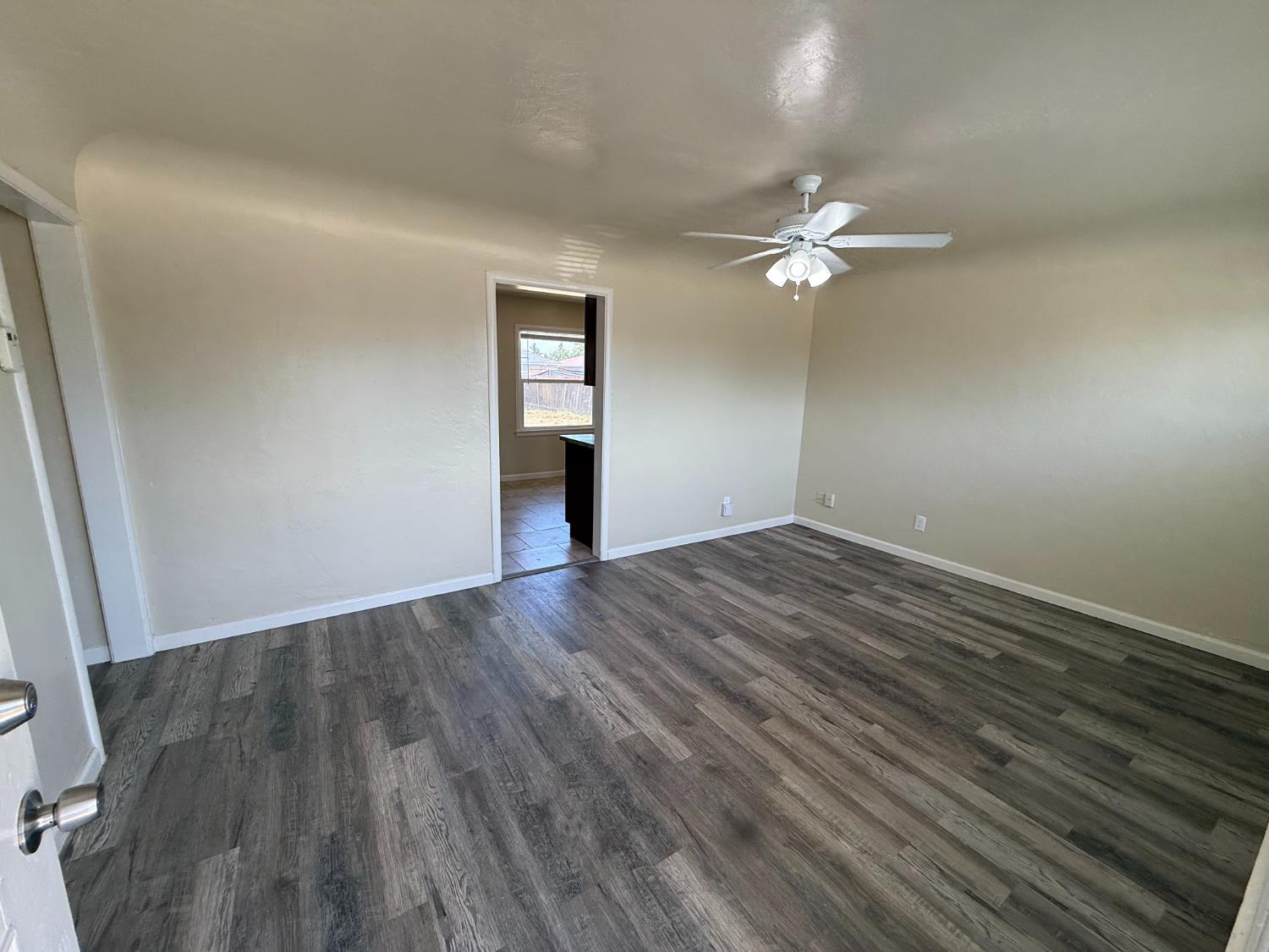 778 N Magnolia Ave, Farmersville, CA 93223