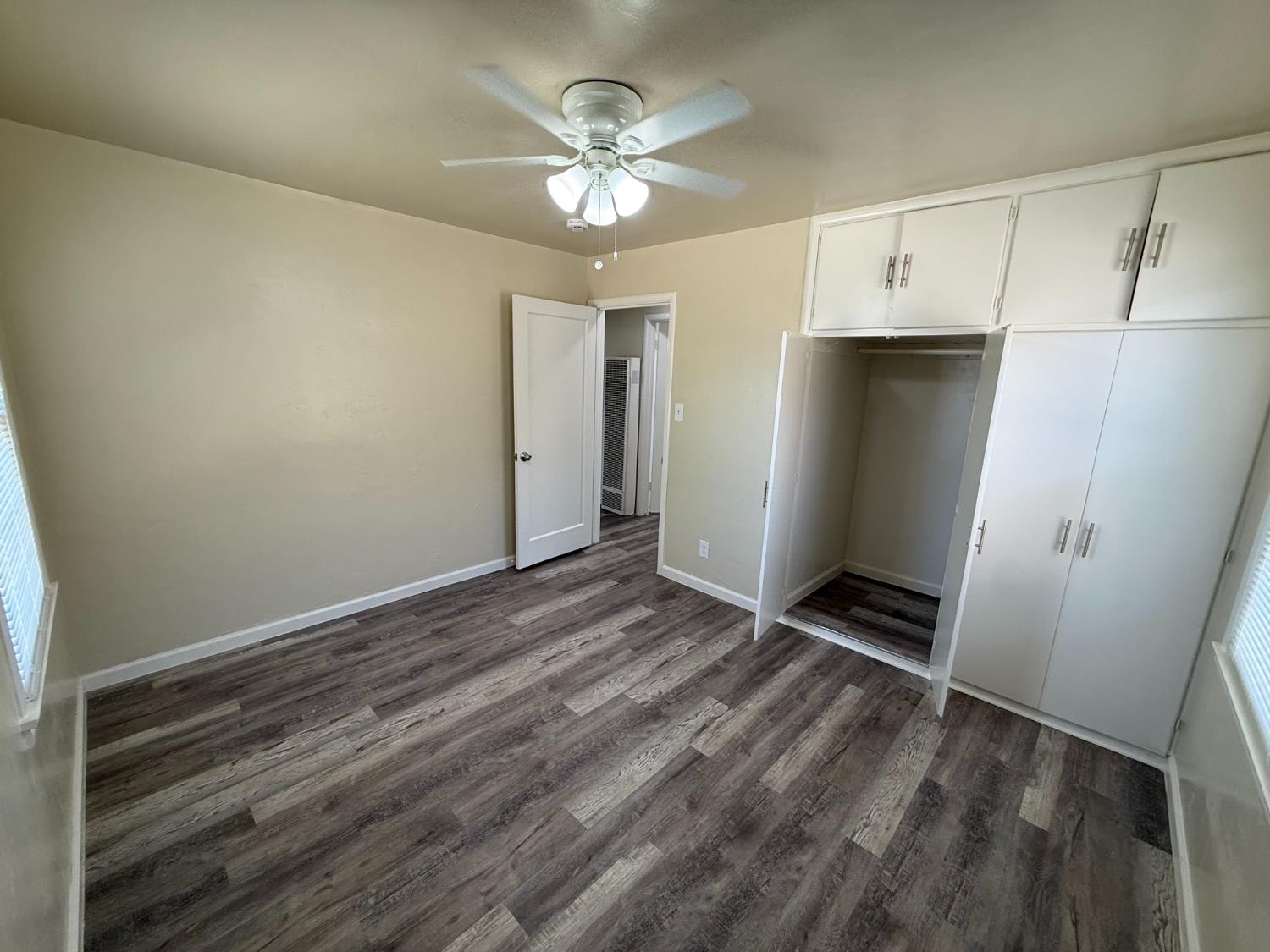 778 N Magnolia Ave, Farmersville, CA 93223