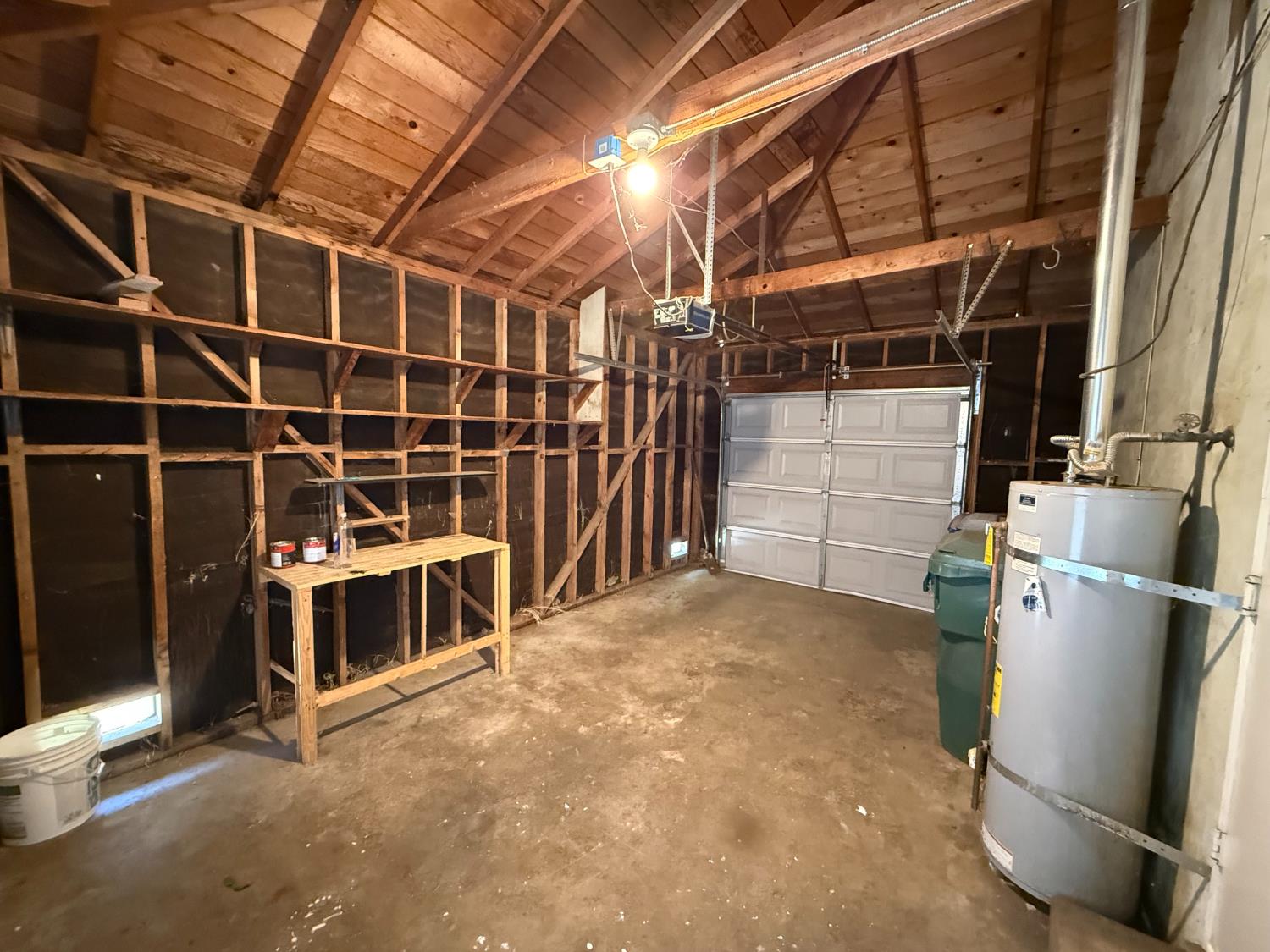 778 N Magnolia Ave, Farmersville, CA 93223