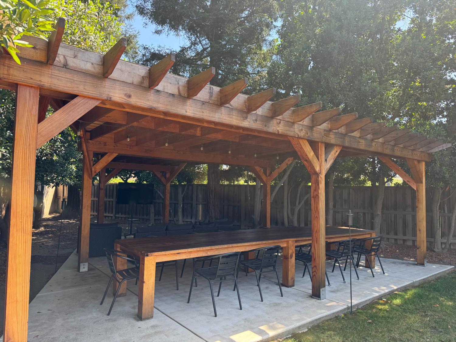 1613 N Dewitt Ave, Clovis, CA 93619