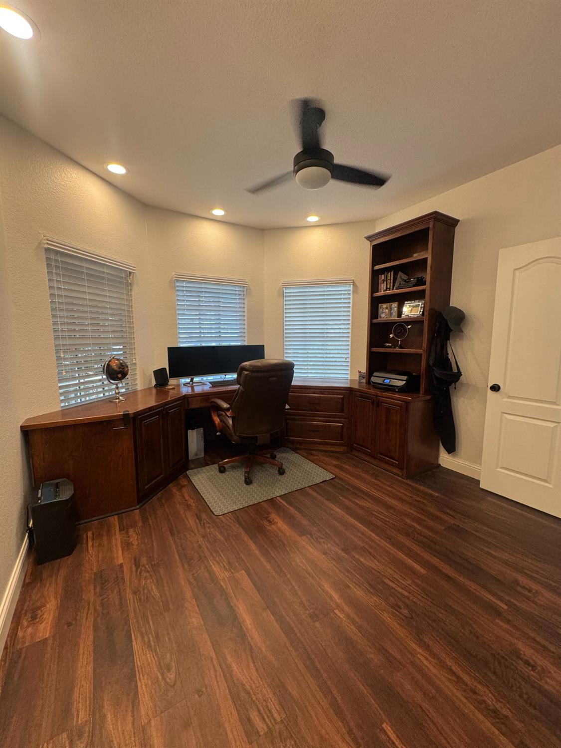 1613 N Dewitt Ave, Clovis, CA 93619