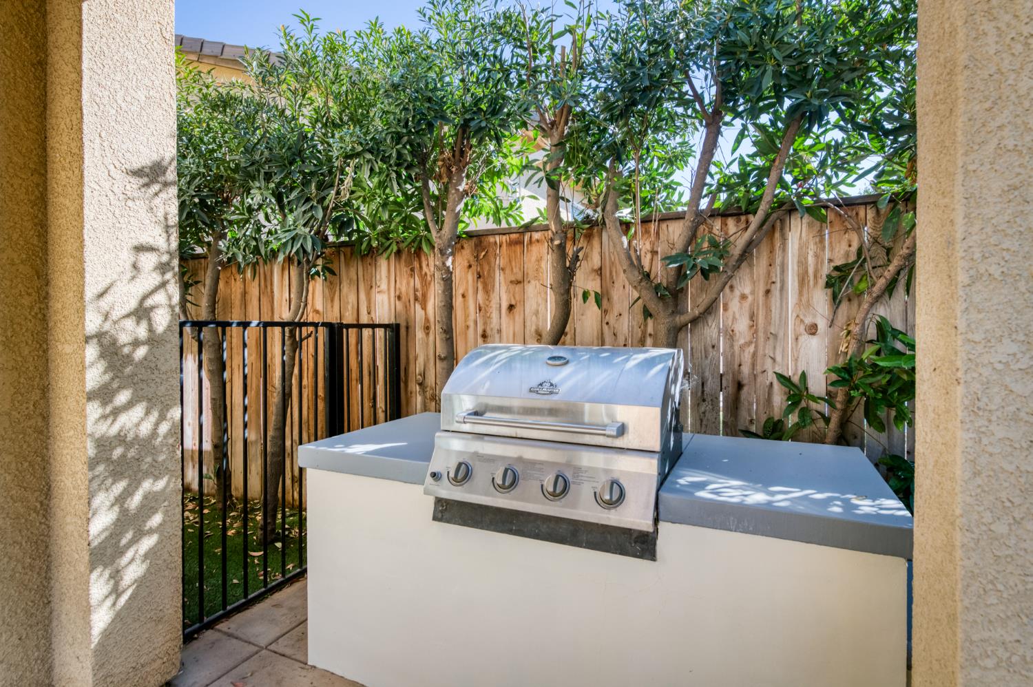 4134 Richmond Ave, Clovis, CA 93619