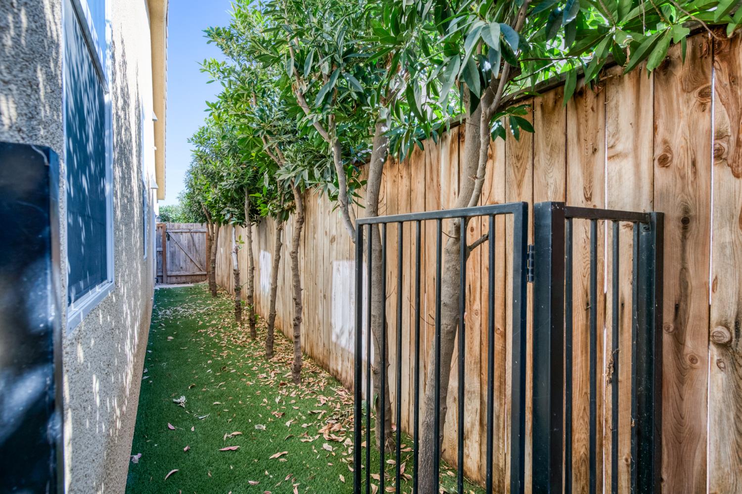 4134 Richmond Ave, Clovis, CA 93619
