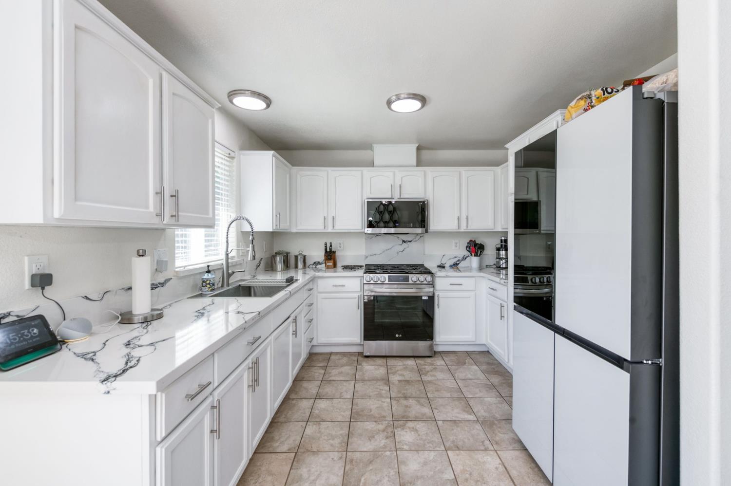 2348 S Judy Ave, Fresno, CA 93727