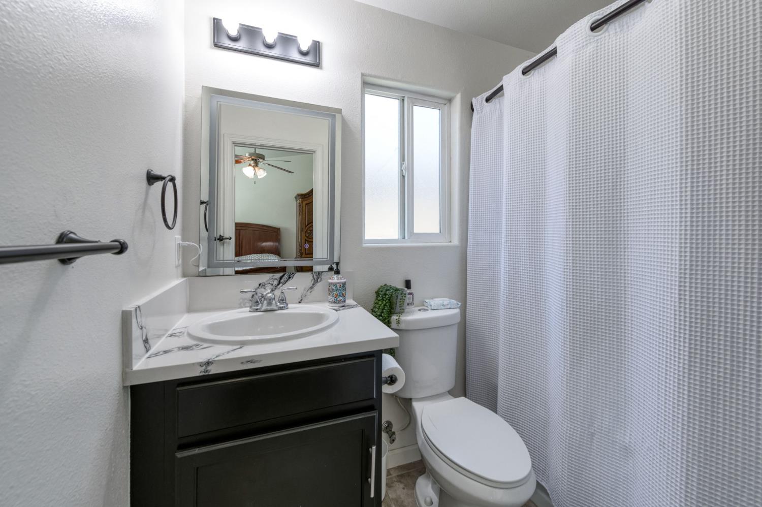 2348 S Judy Ave, Fresno, CA 93727