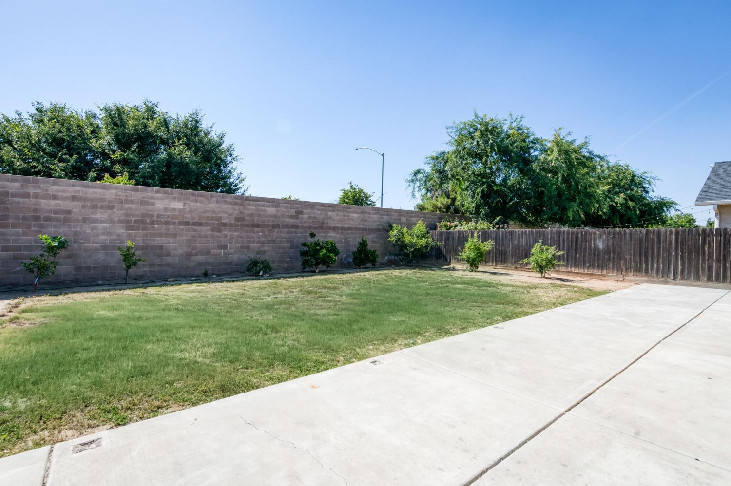 2348 S Judy Ave, Fresno, CA 93727