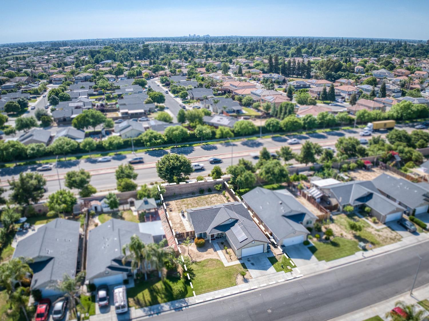 2348 S Judy Ave, Fresno, CA 93727