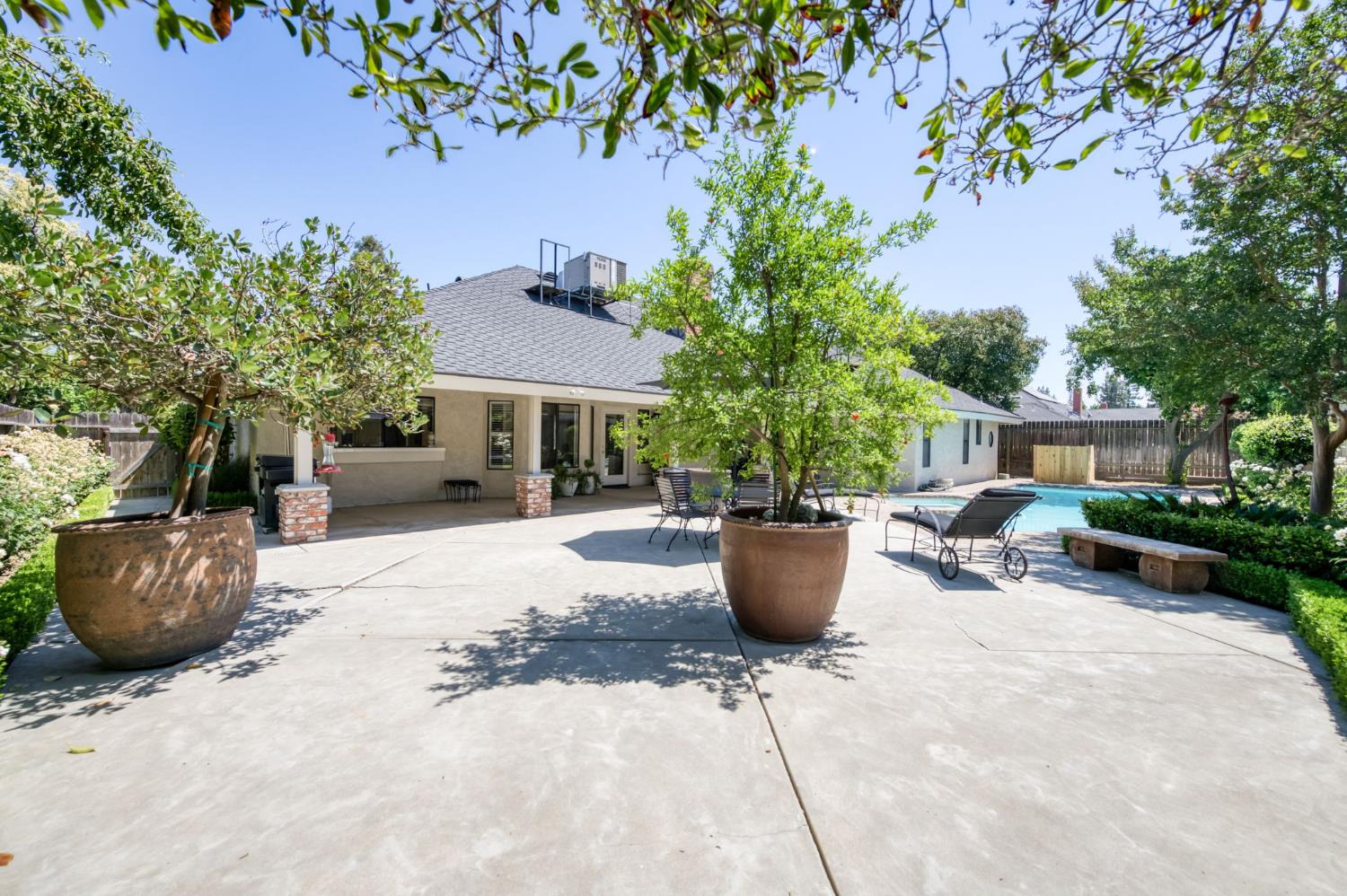 579 E Portland Ave, Fresno, CA 93720