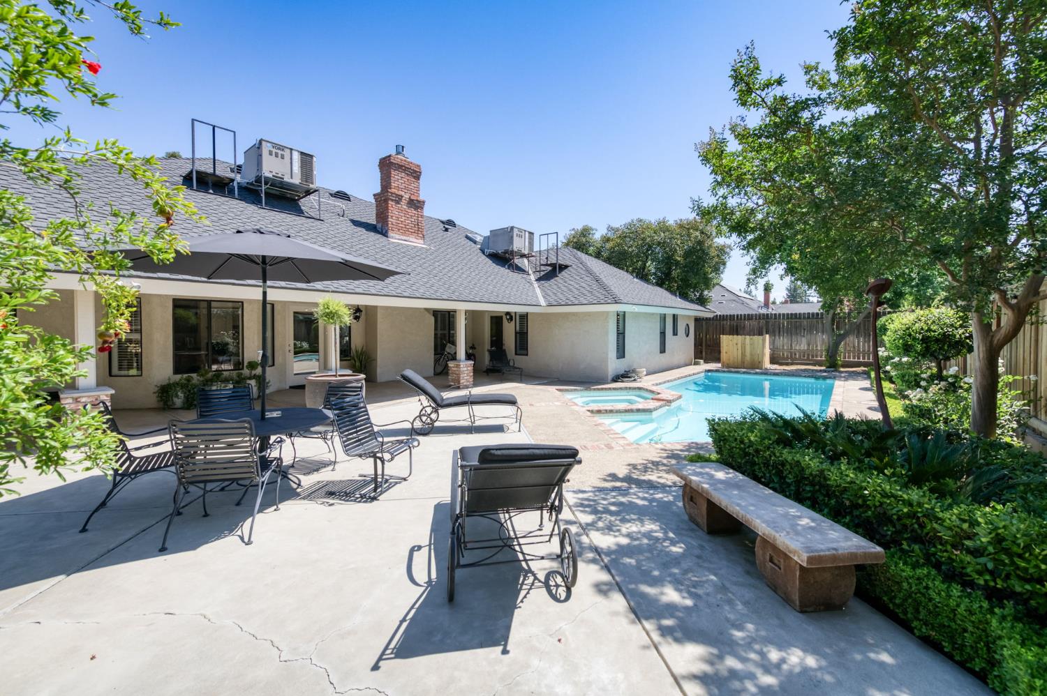 579 E Portland Ave, Fresno, CA 93720