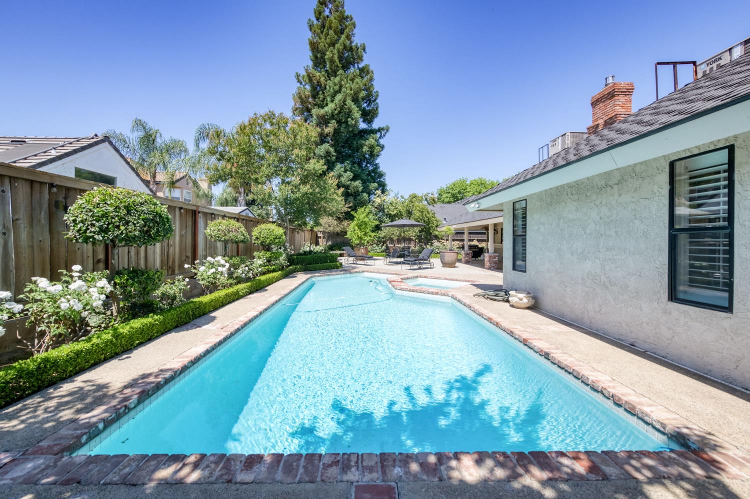 579 E Portland Ave, Fresno, CA 93720