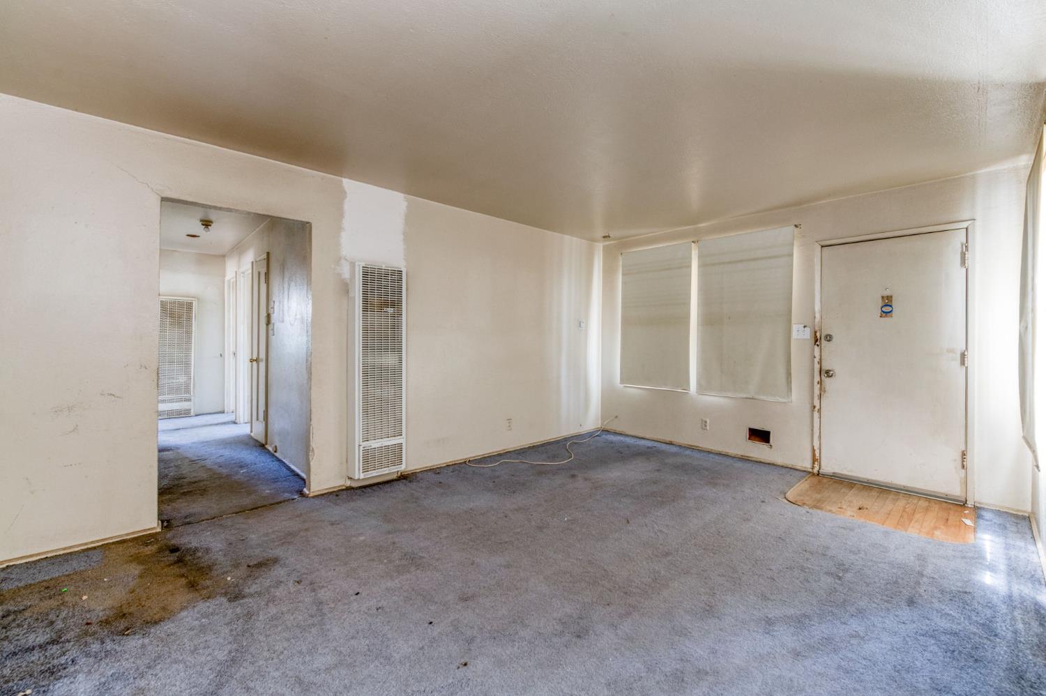 2568 S Lotus Ave, Fresno, CA 93706