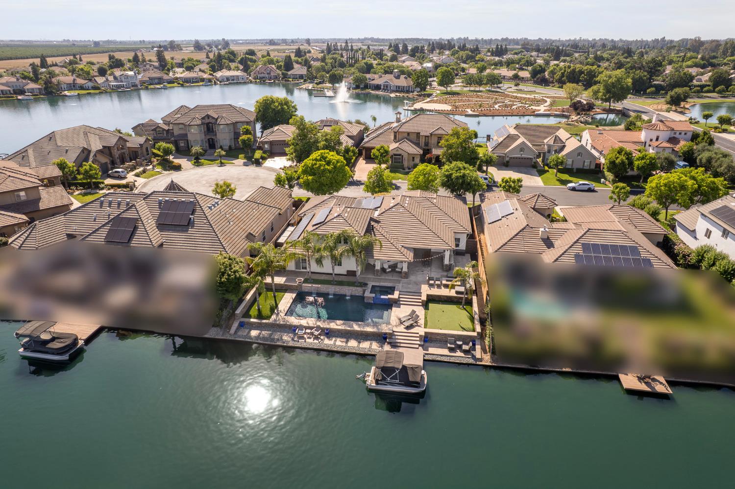 4702 N Fallingwater Ln, Clovis, CA 93619