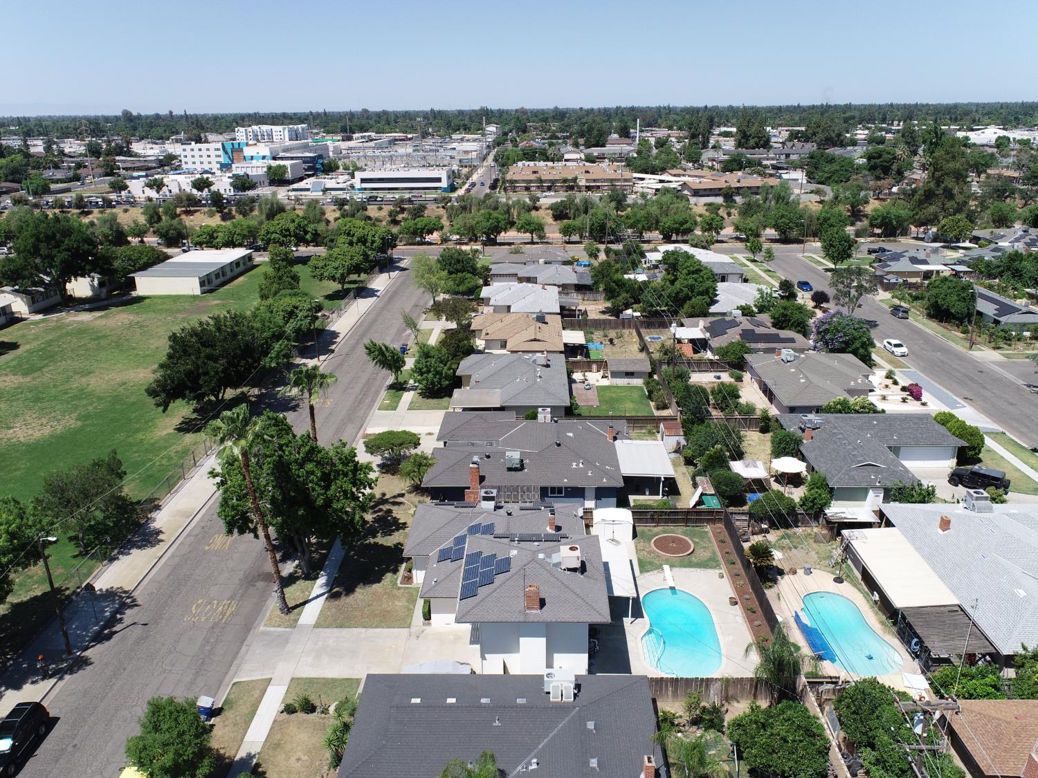 2433 E Saginaw Way, Fresno, CA 93726