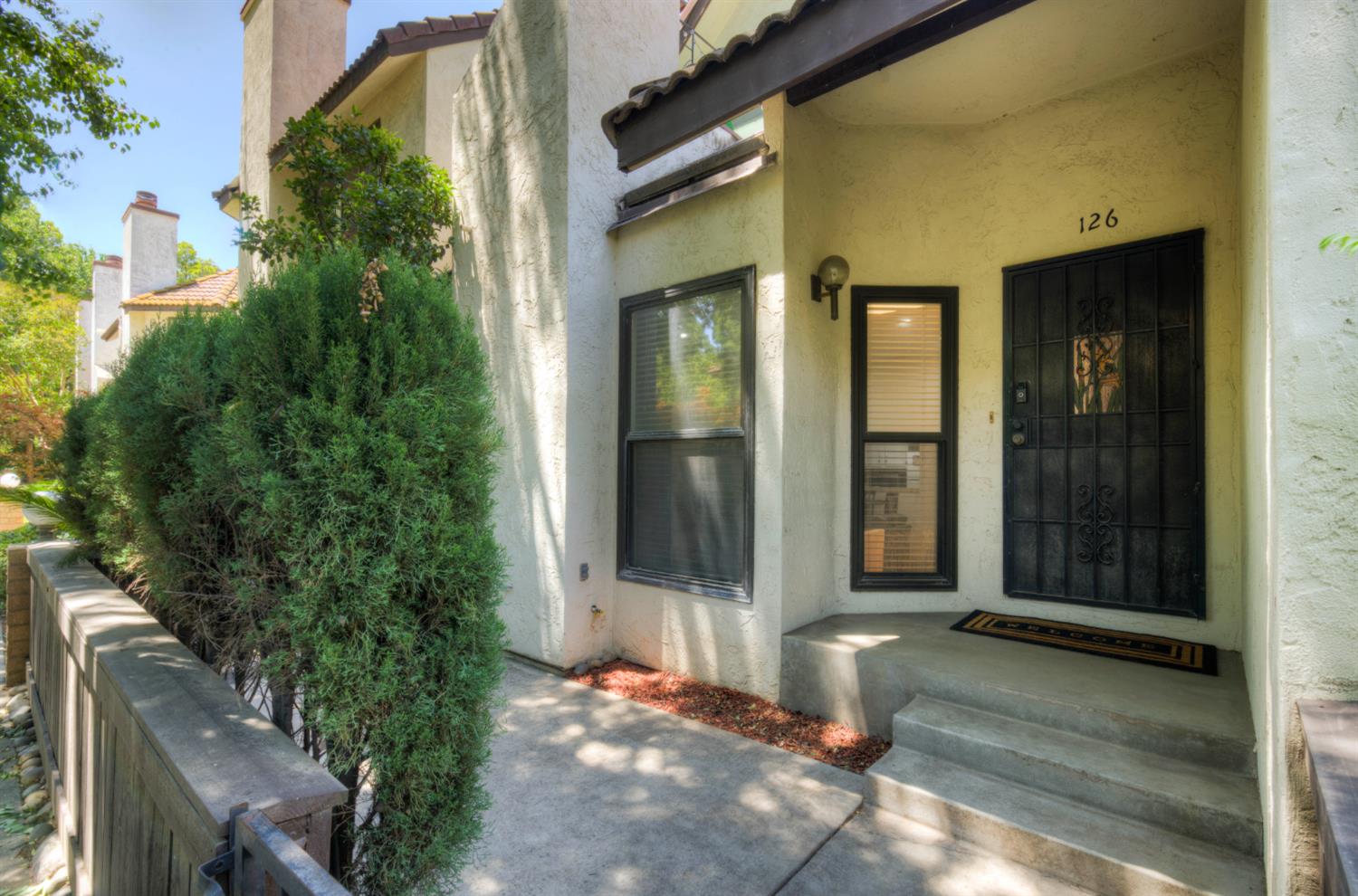 2890 E Huntington Blvd #126, Fresno, CA 93721