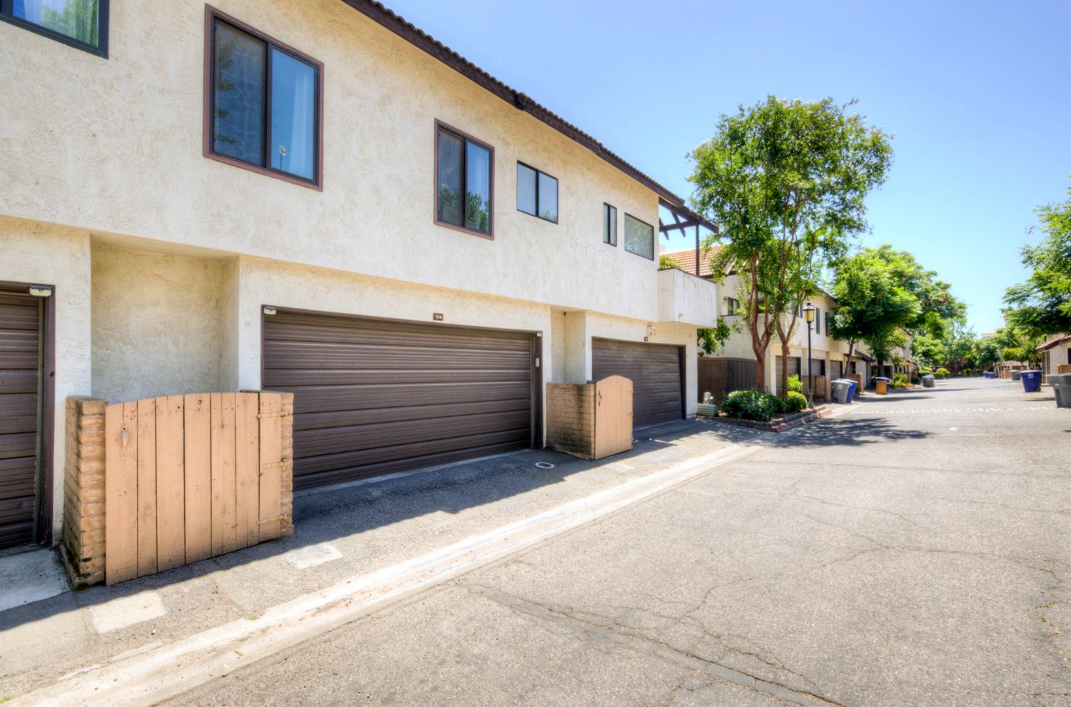 2890 E Huntington Blvd #126, Fresno, CA 93721