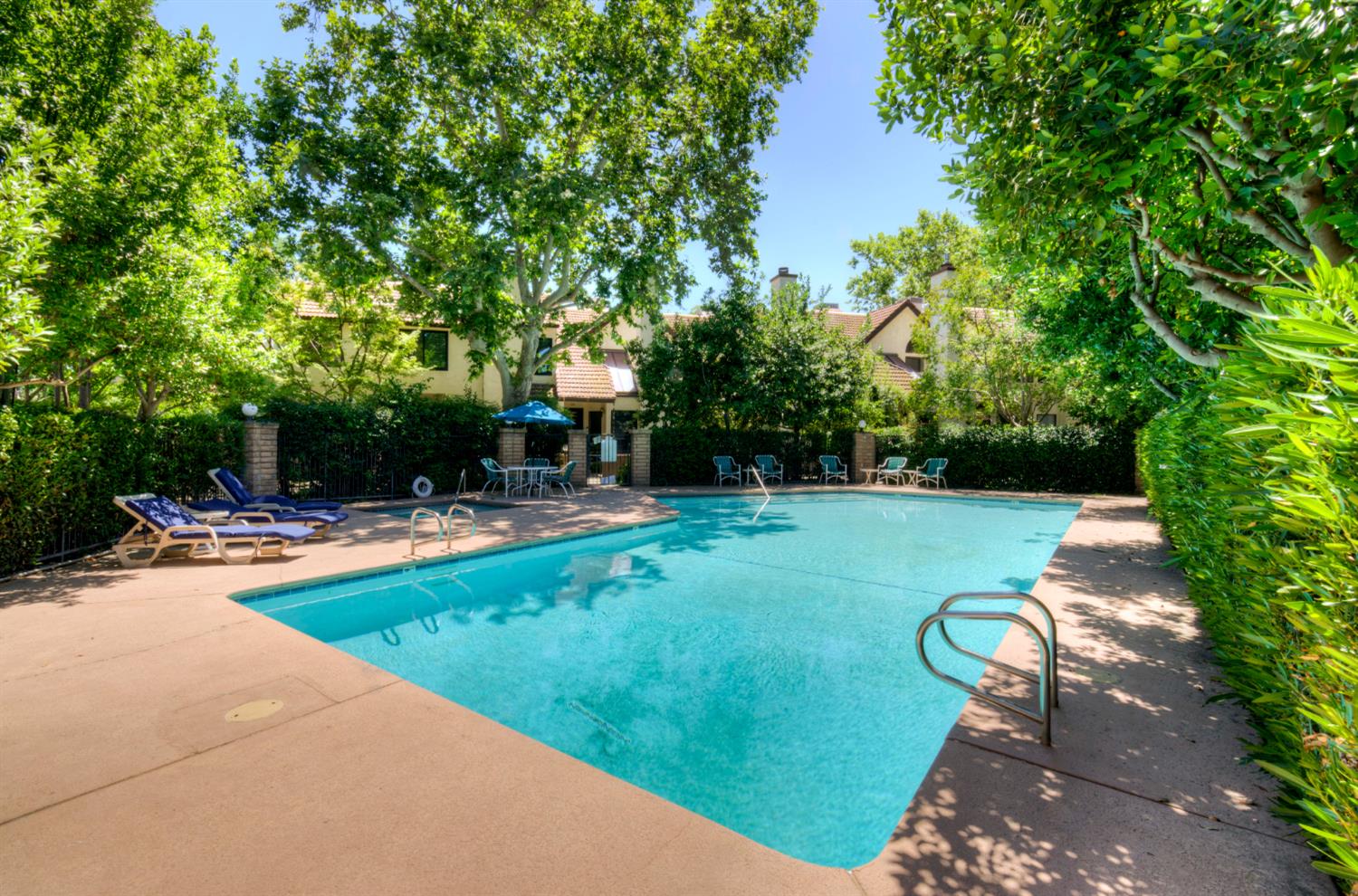 2890 E Huntington Blvd #126, Fresno, CA 93721