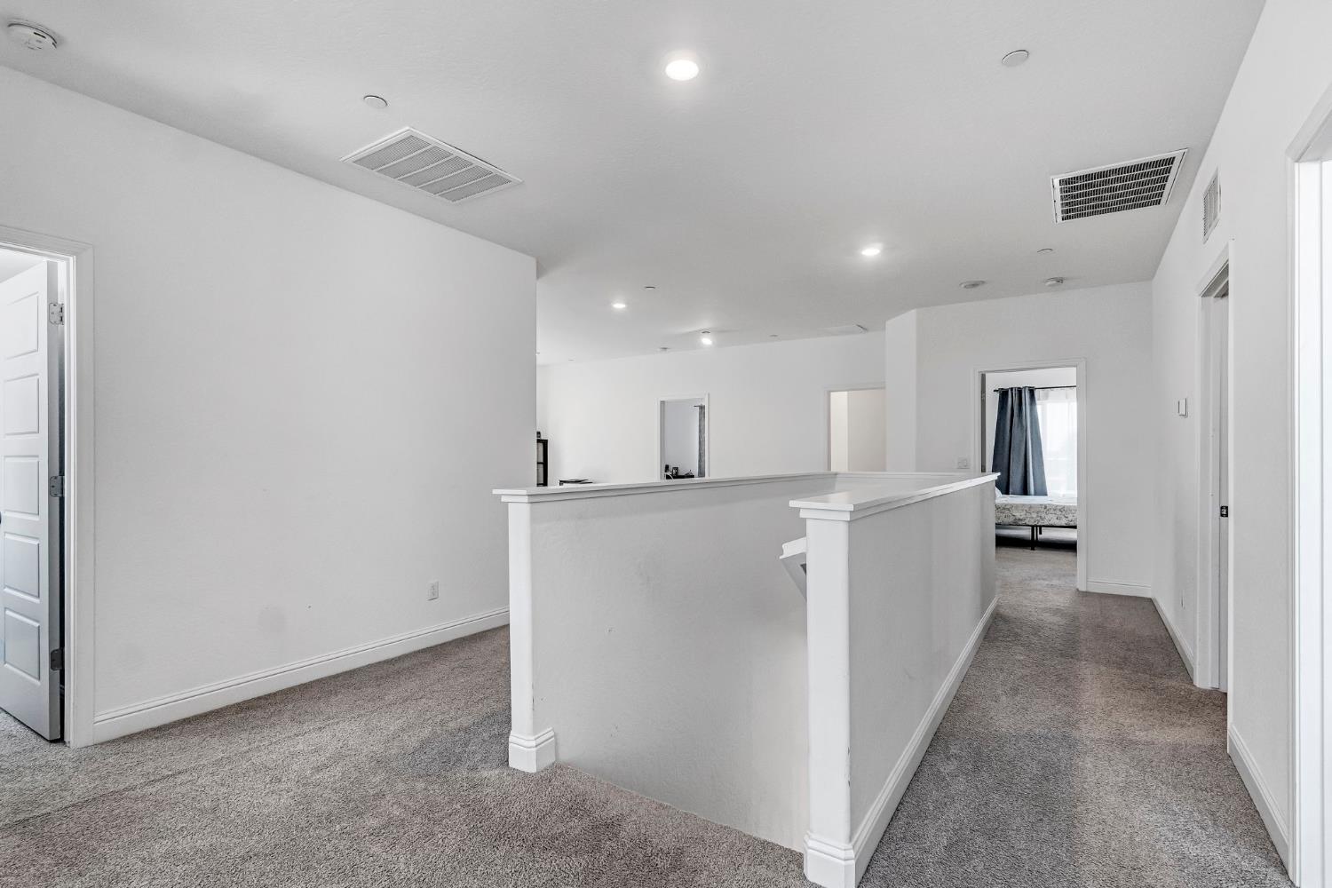 2453 W Claridge Way, Hanford, CA 93230