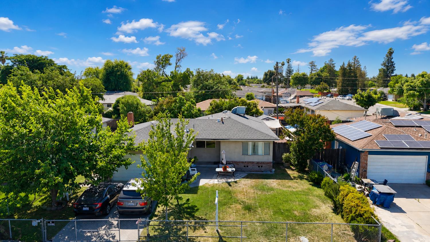 945 S 1St St, Kerman, CA 93630