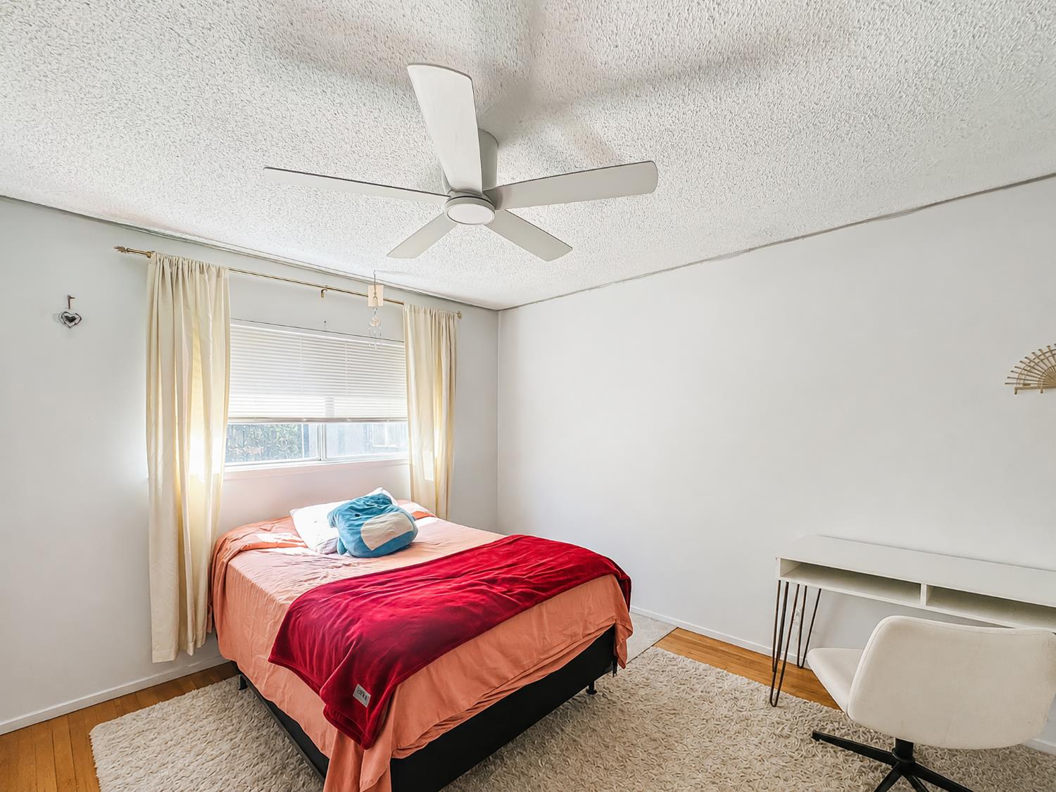 945 S 1St St, Kerman, CA 93630
