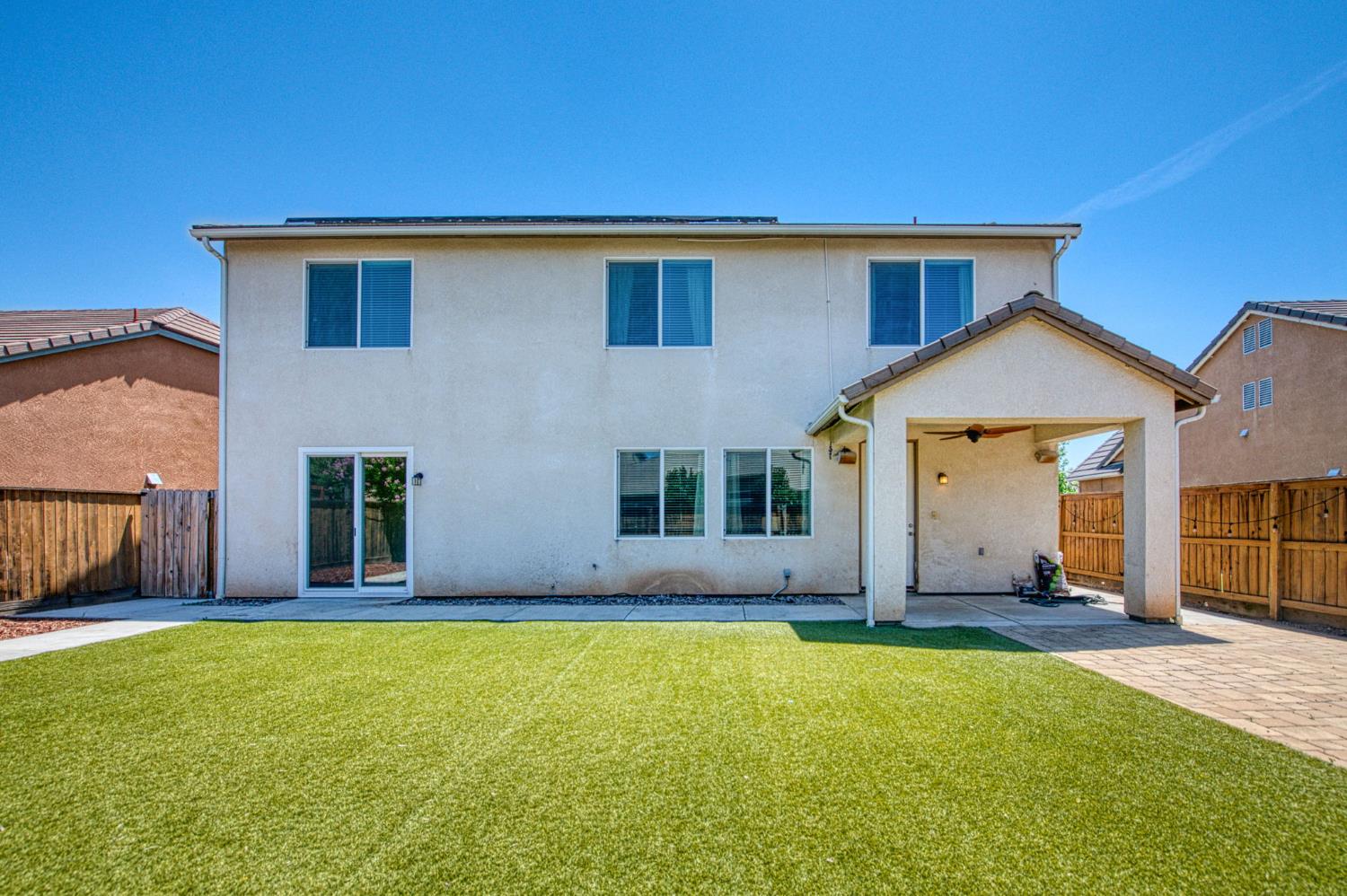 3727 Chessa Ln, Clovis, CA 93619