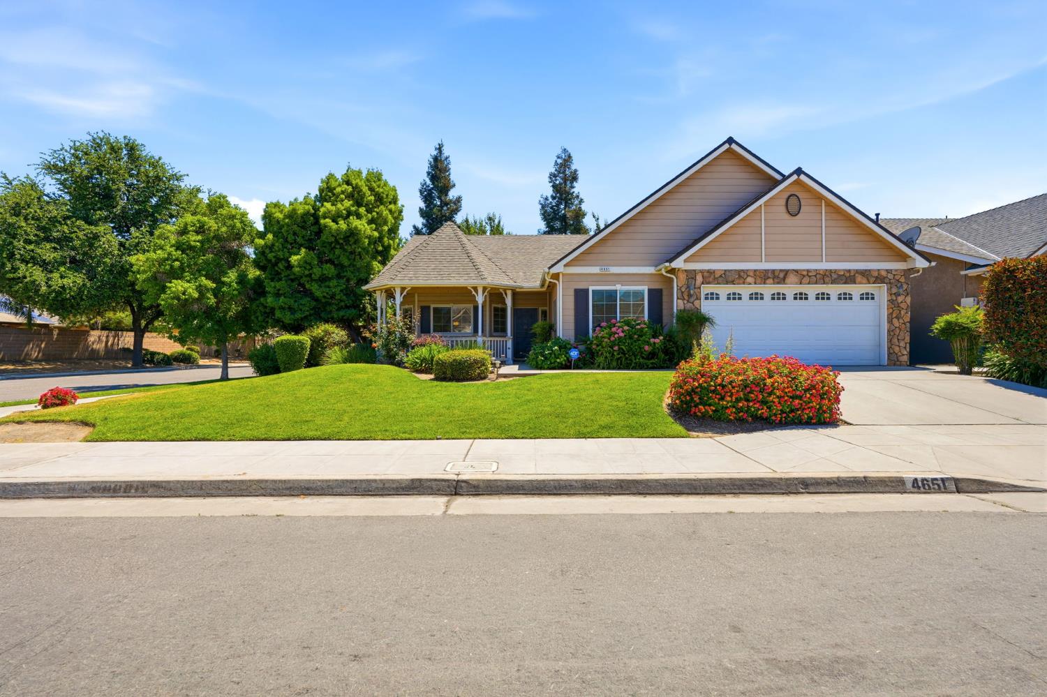 4651 W Morris Ave, Fresno, CA 93722