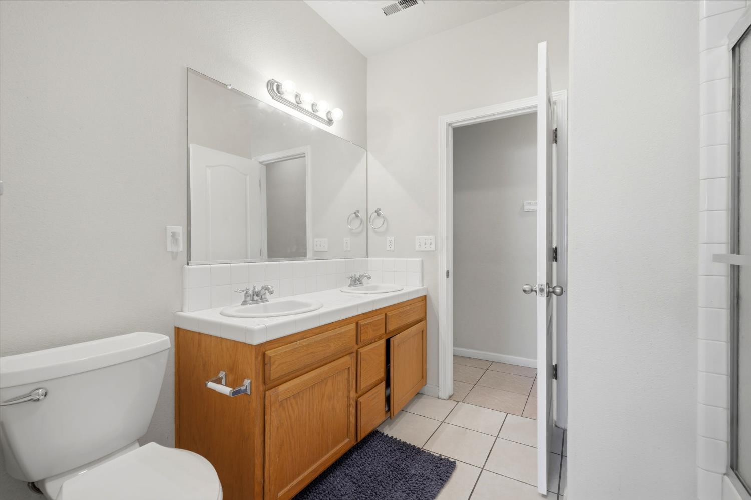 4651 W Morris Ave, Fresno, CA 93722