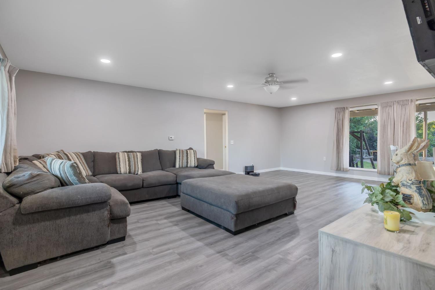 8936 Avenue 396, Dinuba, CA 93618