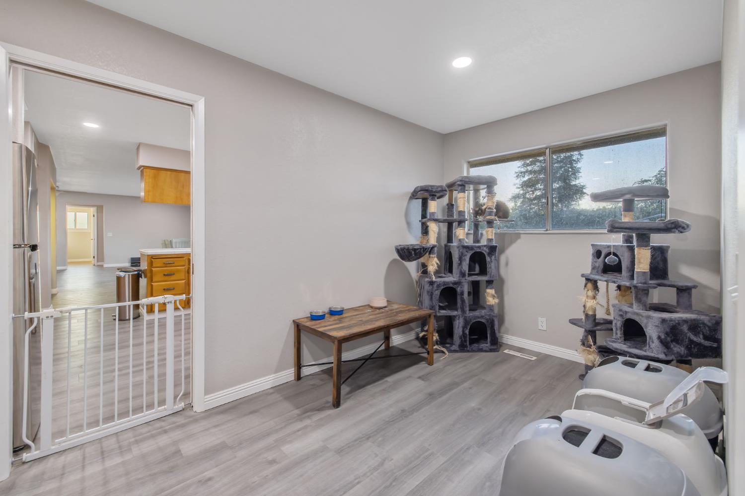8936 Avenue 396, Dinuba, CA 93618