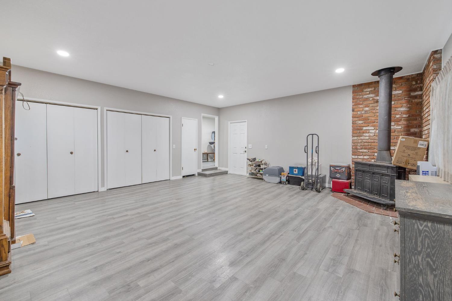 8936 Avenue 396, Dinuba, CA 93618