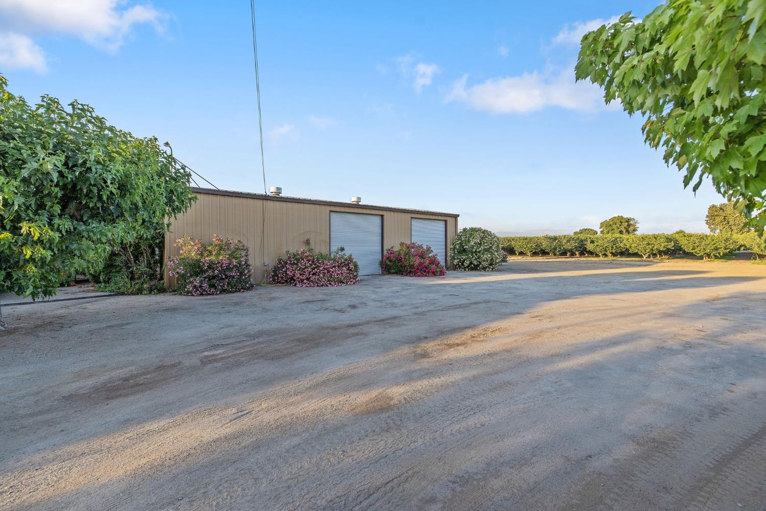 8936 Avenue 396, Dinuba, CA 93618