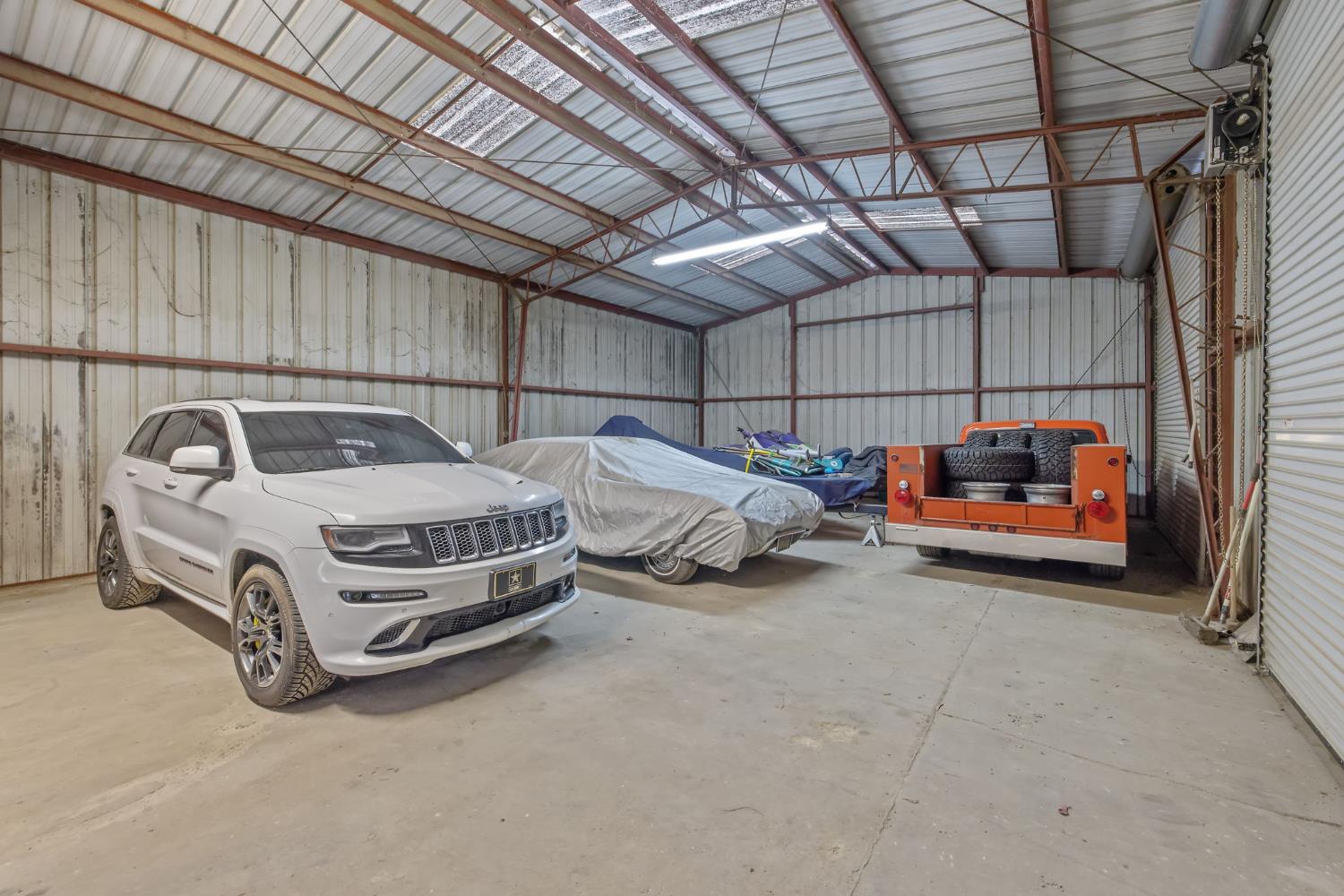 8936 Avenue 396, Dinuba, CA 93618