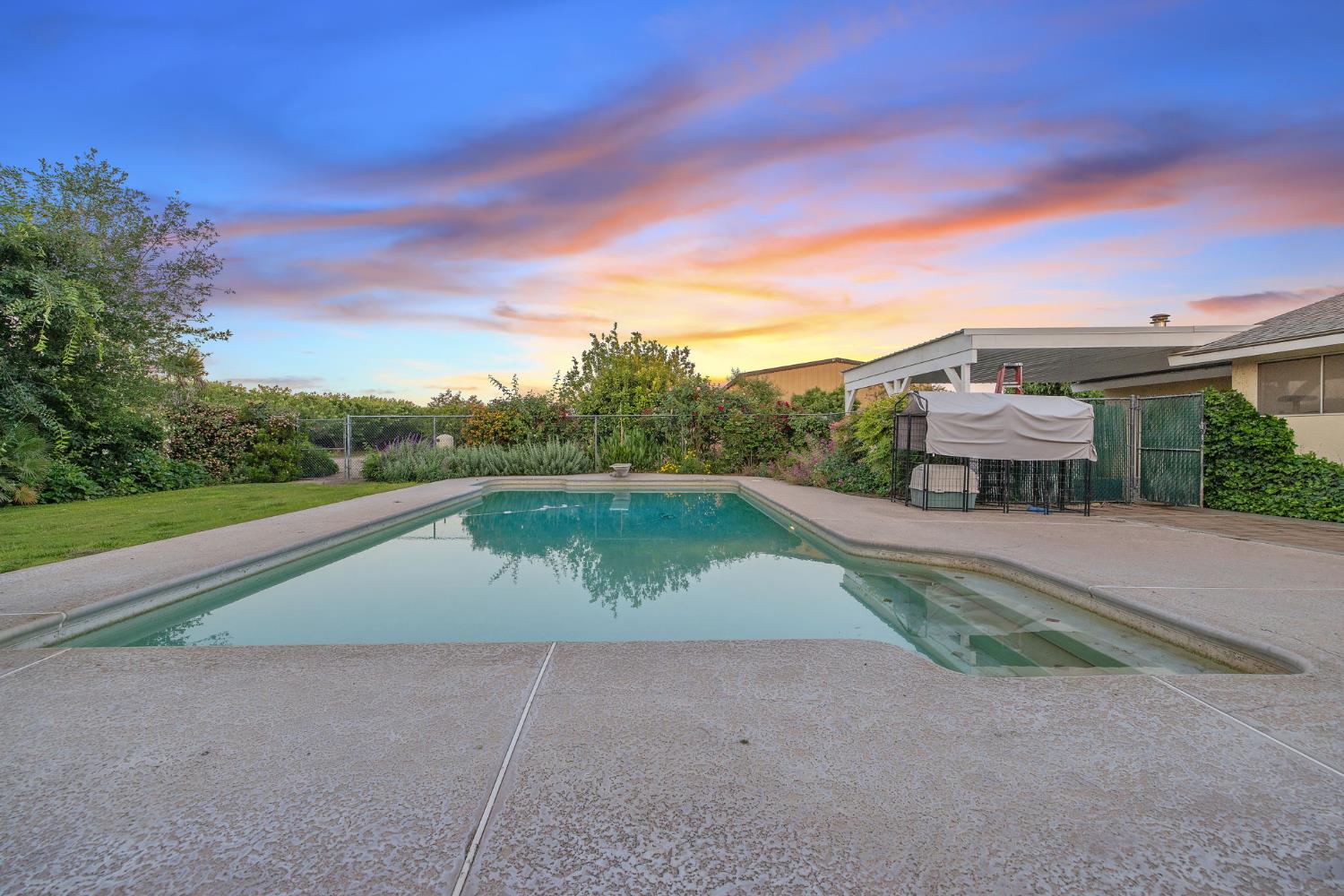 8936 Avenue 396, Dinuba, CA 93618