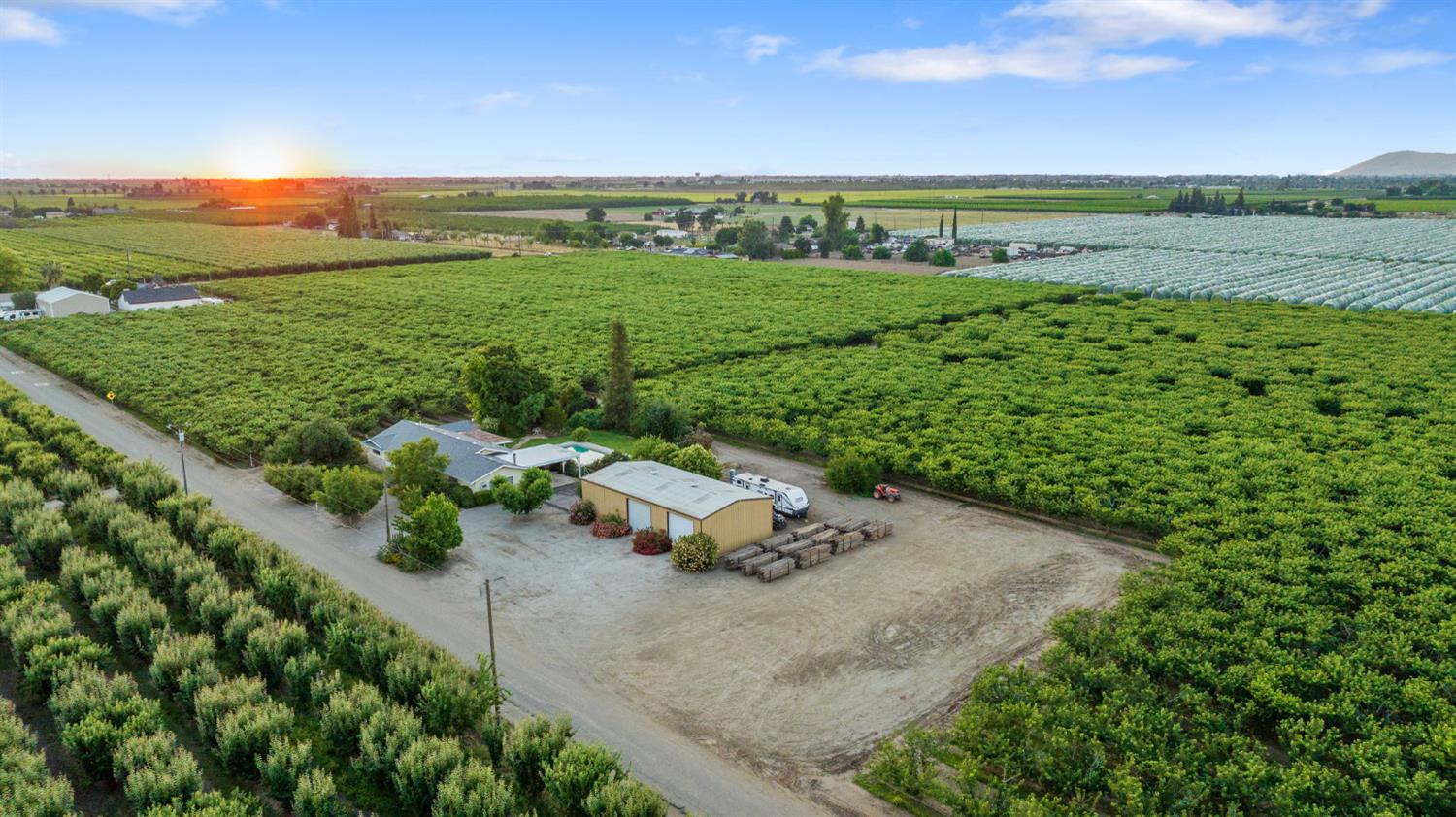 8936 Avenue 396, Dinuba, CA 93618