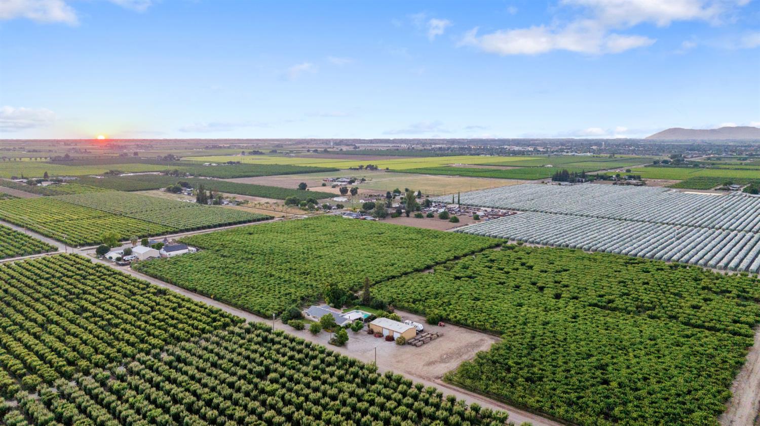 8936 Avenue 396, Dinuba, CA 93618