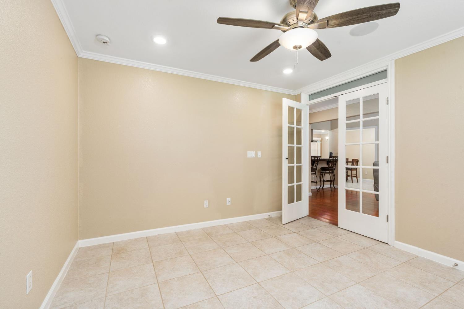 10024 E Bullard Ave, Clovis, CA 93619