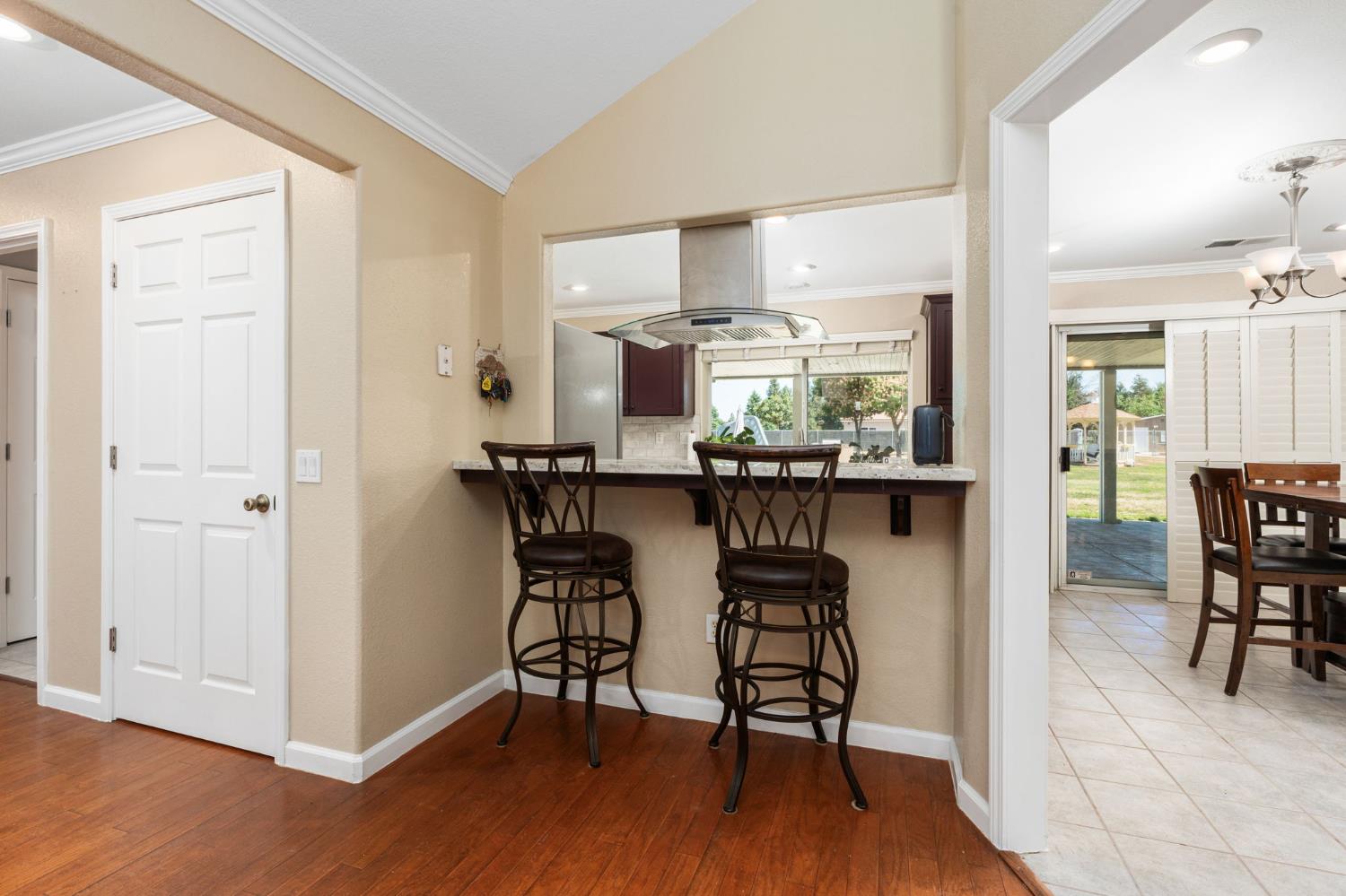 10024 E Bullard Ave, Clovis, CA 93619