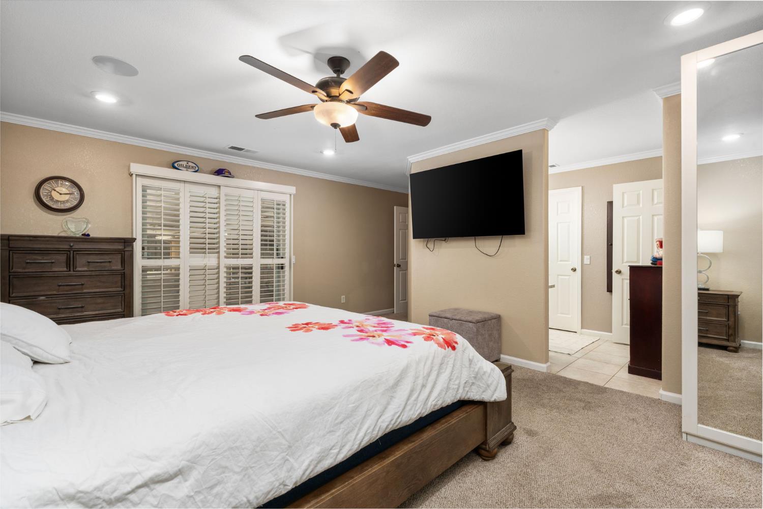 10024 E Bullard Ave, Clovis, CA 93619
