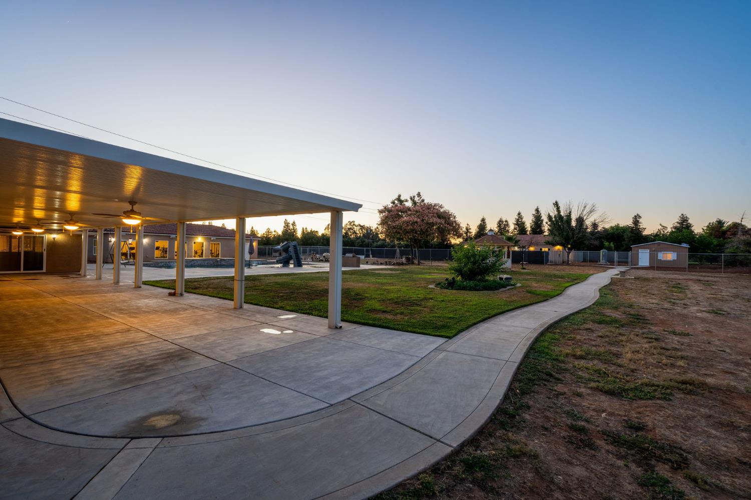 10024 E Bullard Ave, Clovis, CA 93619
